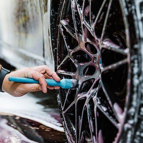 Wheel & Tyre Cleaning